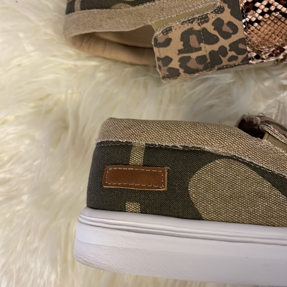 Jolimall. Snakeprint Slip on Sneakers sz9 - Picture 3 of 5